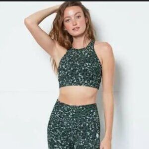 NEW Cream Yoga Green Cheetah Set